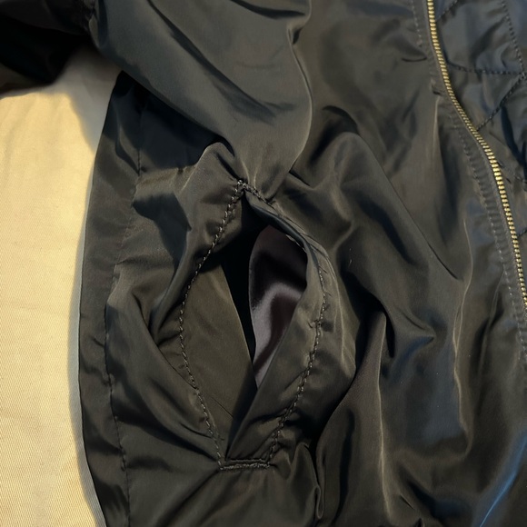 💣 Bomber Jacket 💣 - Picture 7 of 7